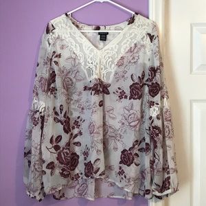 Torrid floral blouse